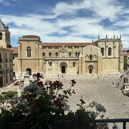 Hostal Restaurante Boccalino 레온 외부 사진