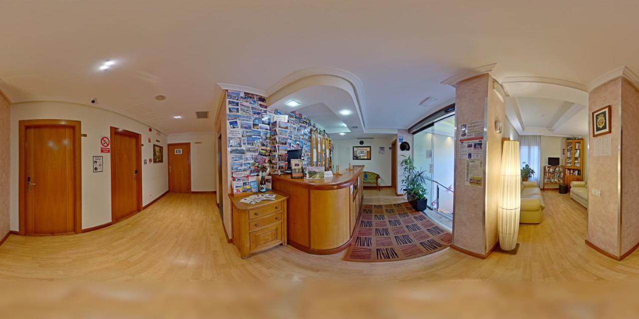 Hostal Restaurante Boccalino 레온 외부 사진