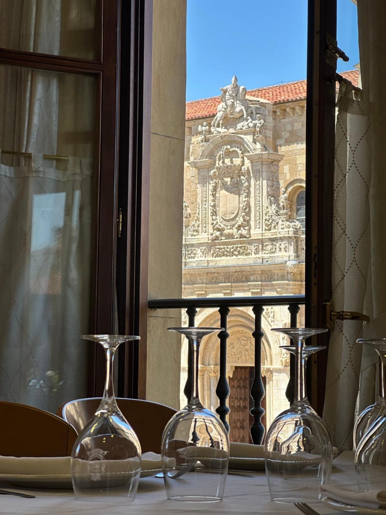 Hostal Restaurante Boccalino 레온 외부 사진