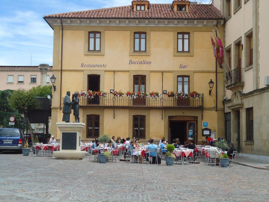 Hostal Restaurante Boccalino 레온 외부 사진